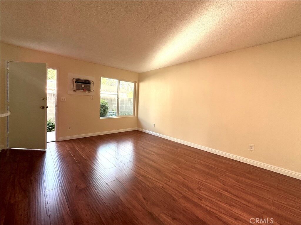 Property Photo:  414 Mariposa Avenue B  CA 91024 