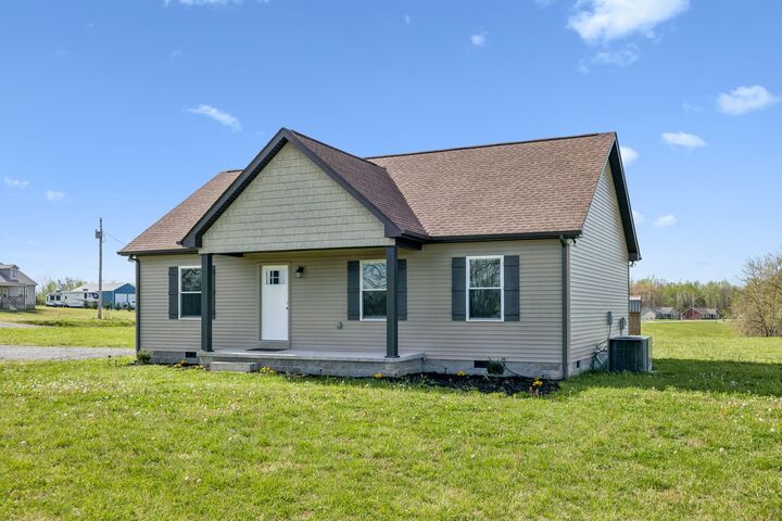 Property Photo: 293 Hawkins Rd TN 37186