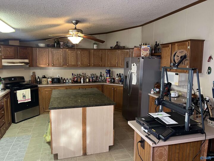 Property Photo:  701 Cemetary Road  AL 35803 