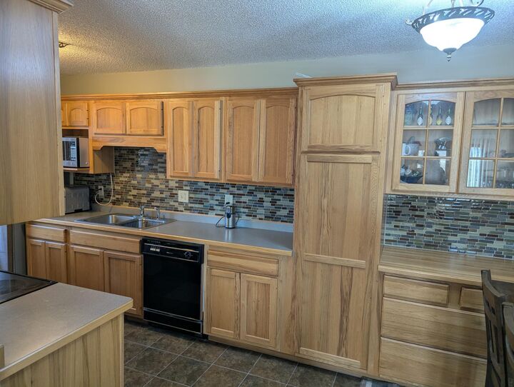 Property Photo:  1051 Butte Court  MN 55317 