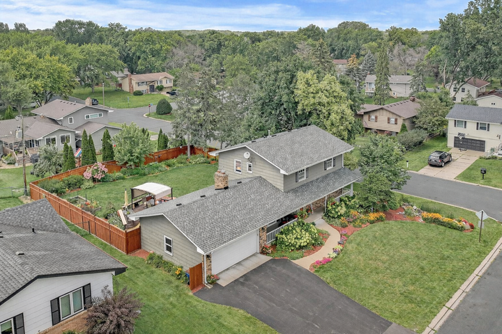 Property Photo:  4425 Decatur Avenue N  MN 55428 