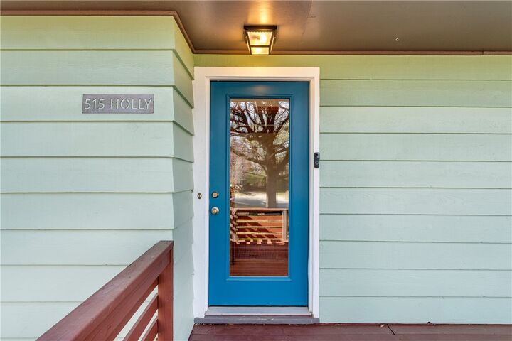 Property Photo: 515 W Holly Street AR 72703