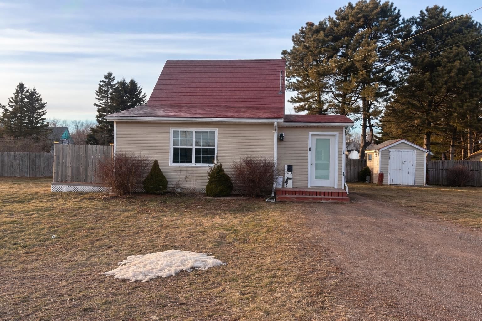 Property Photo:  1 Lowther Street  PE C0B 1M0 