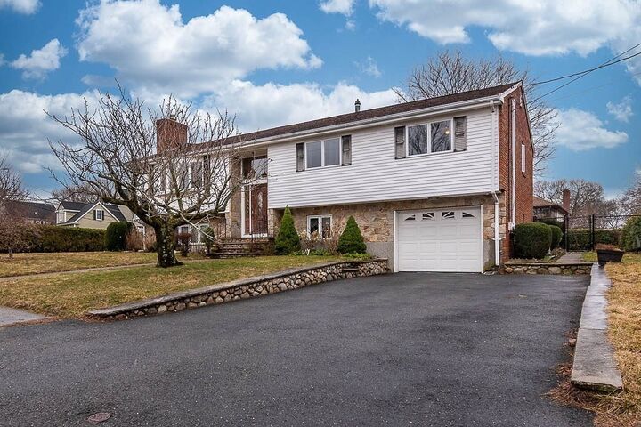 Property Photo:  79 Wedgewood Dr  MA 02062 