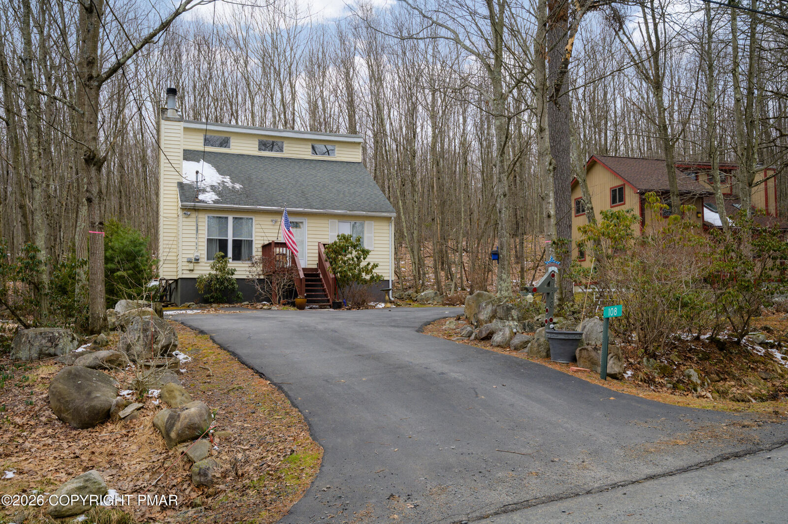 Property Photo:  108 Country Club Drive  PA 18424 