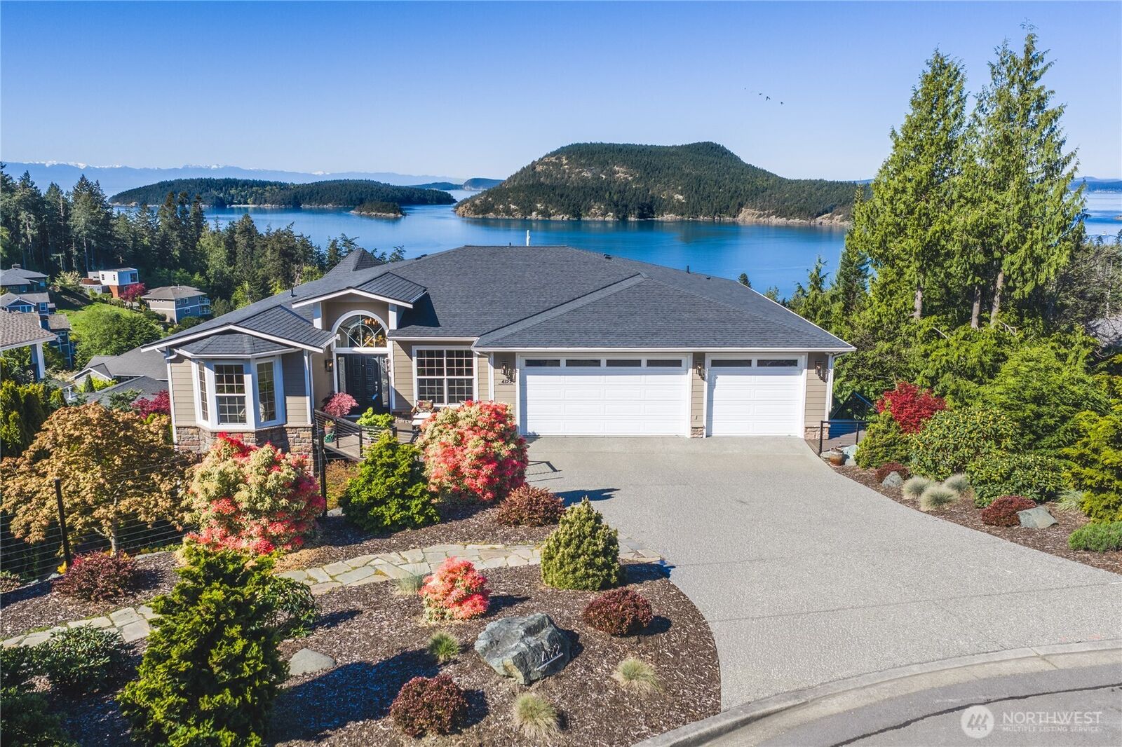 Property Photo:  4122  Ellisport Place  WA 98221 