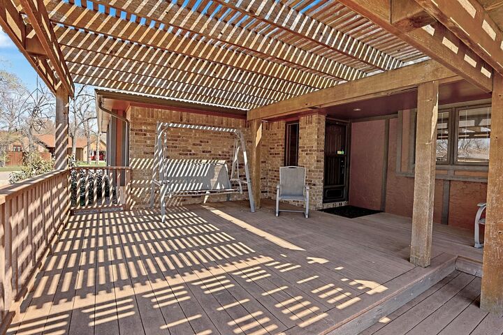 Property Photo: 3704 N Smyser Ct KS 67204