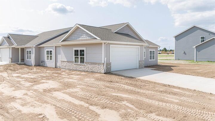 Property Photo: 3801 N Woodbury Lane WI 53545