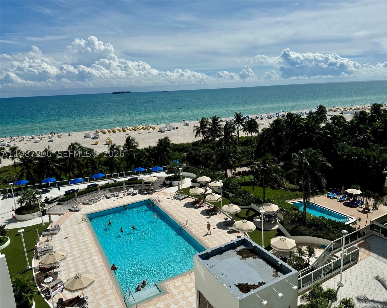 Property Photo:  100 Lincoln Rd 836  FL 33139 