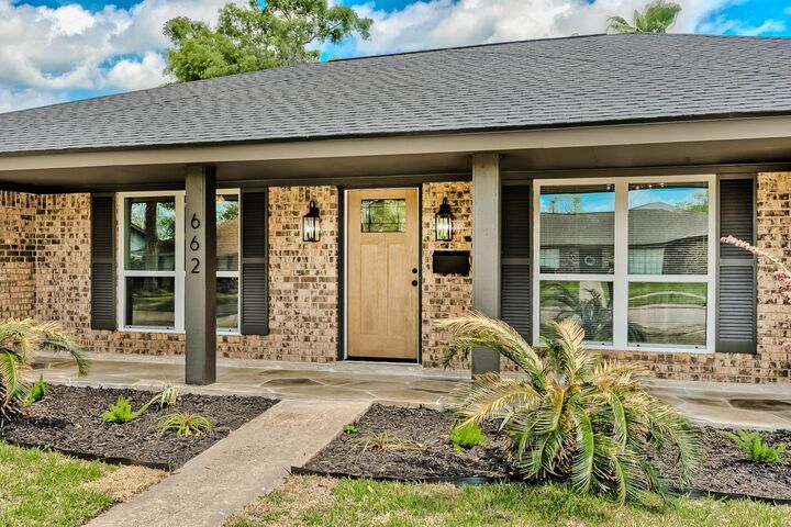 Property Photo:  662 Birchwood Dr  TX 77651 