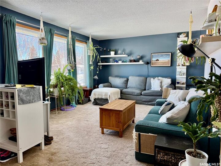 Property Photo: 1117 10th Street SK S0K 2A0