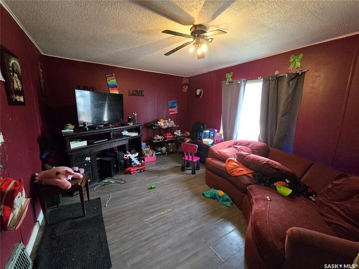 Property Photo: 470 2nd Avenue NW SK S9H 0P7