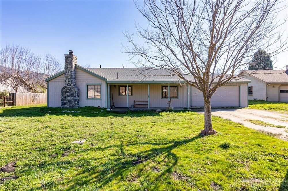 Property Photo:  30040 Jamaica Dunes Drive  CA 93561 