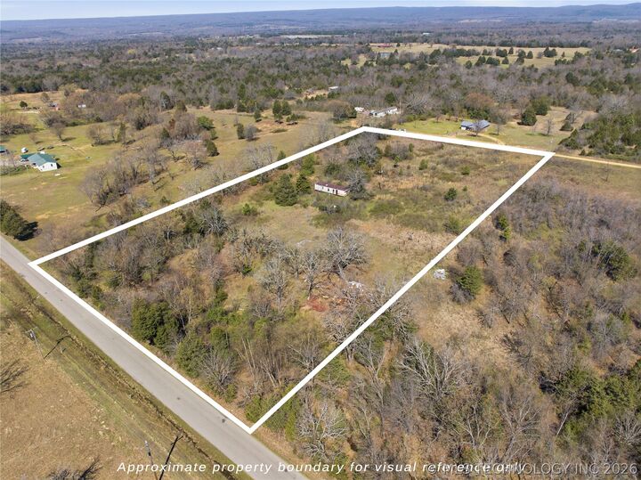 Property Photo:  473365 E 1050 Road  OK 74948 