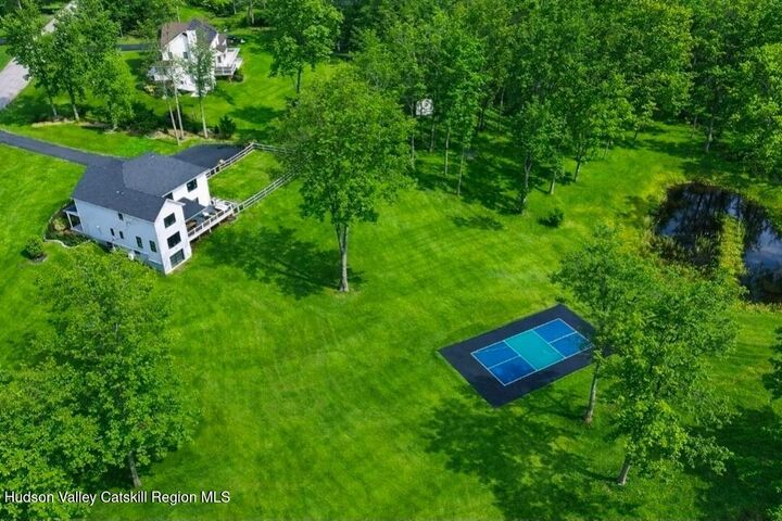 Property Photo:  29 Orchard View  NY 12542 