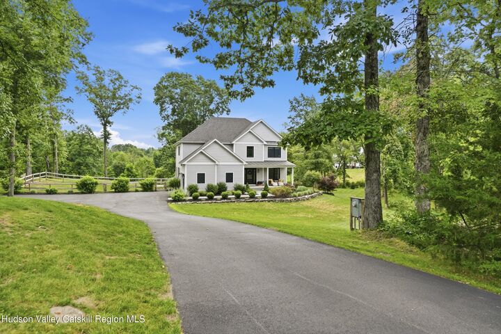 Property Photo:  29 Orchard View  NY 12542 