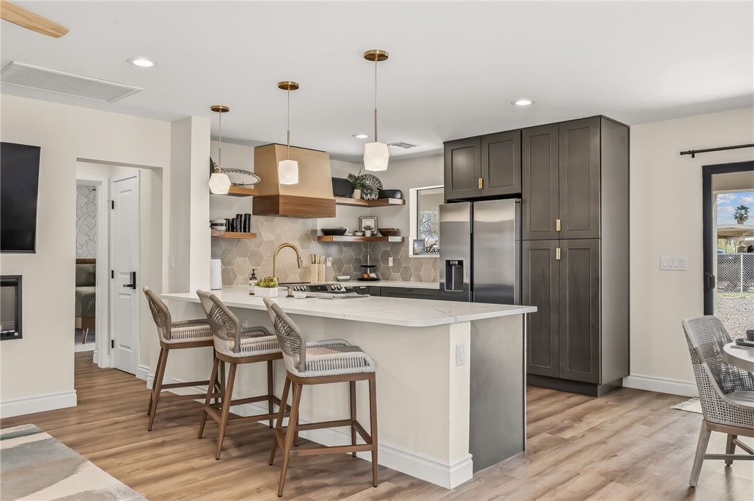 Property Photo:  13184 S Cove Parkway  AZ 86436 