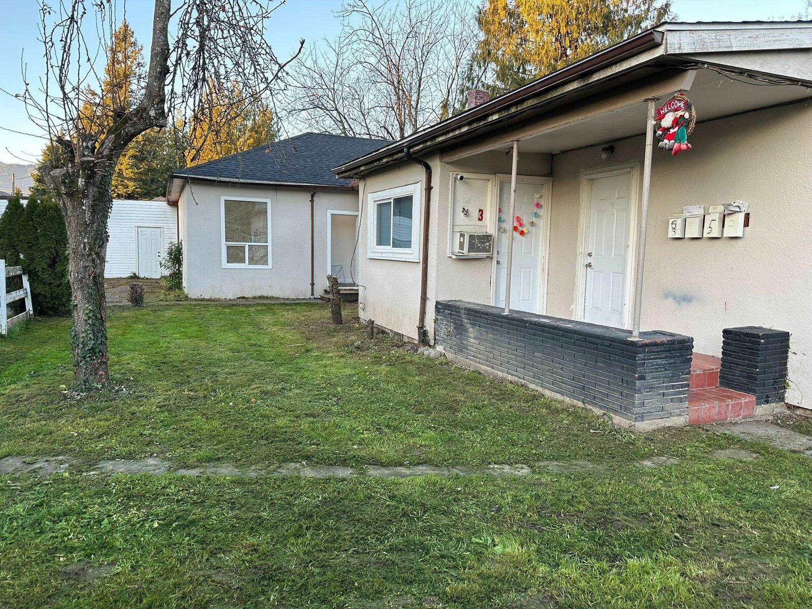 Property Photo: 46167 Cleveland Avenue BC V2P 2X5