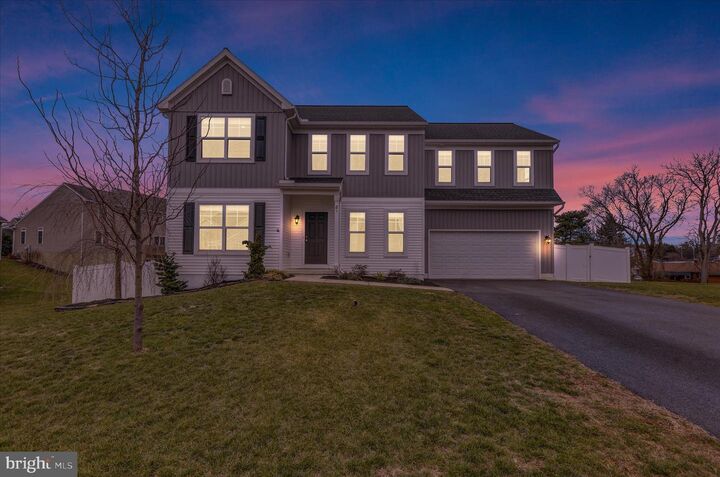 Property Photo: 81 Creekside Drive PA 17042