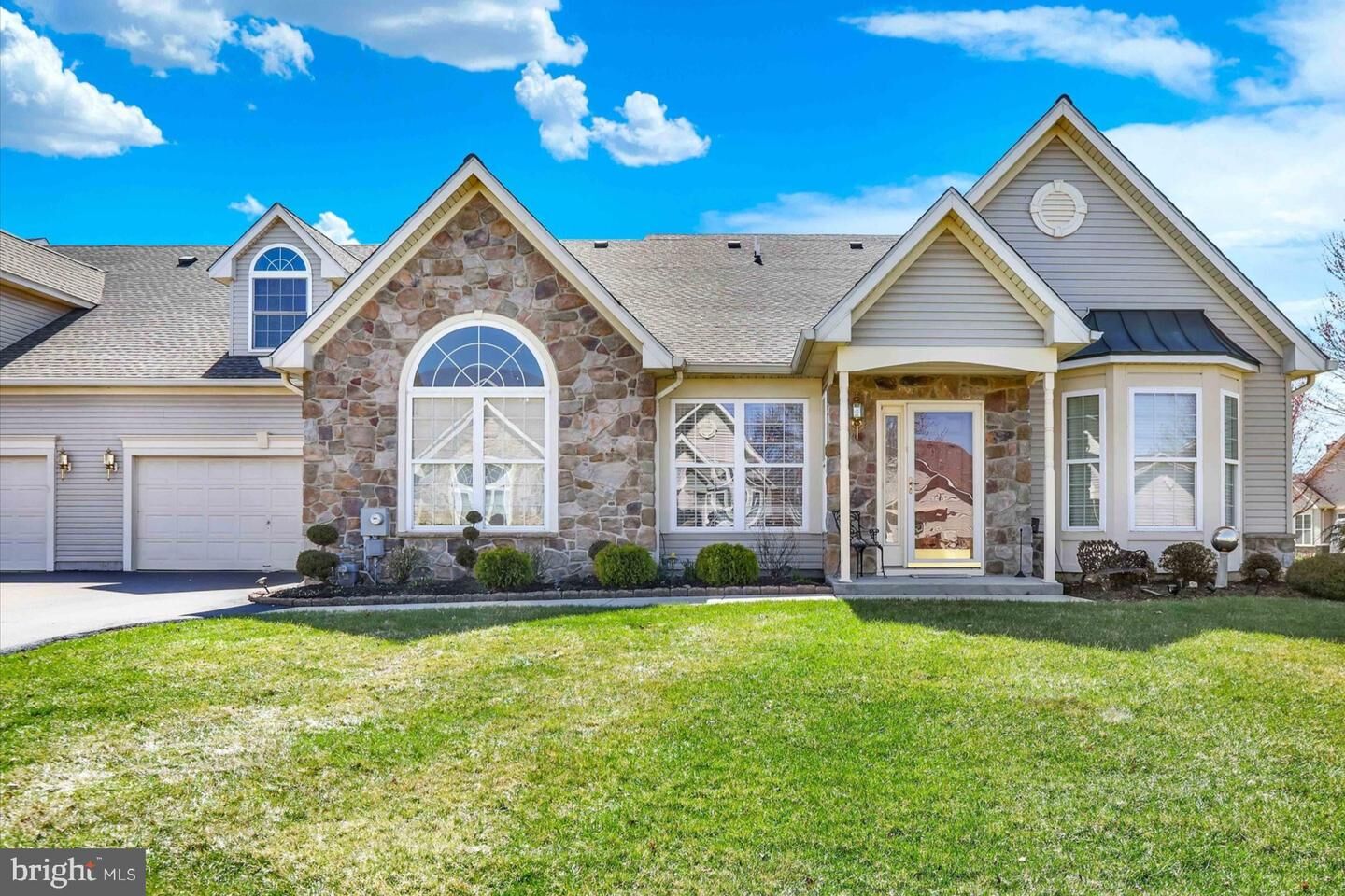 Property Photo:  240 Shady Brook Drive 270  PA 19047 