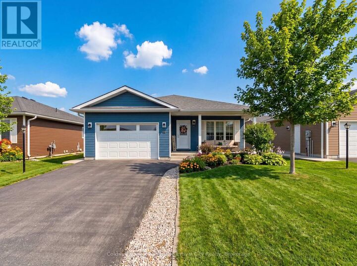 44 Huron Heights Drive — photo 1