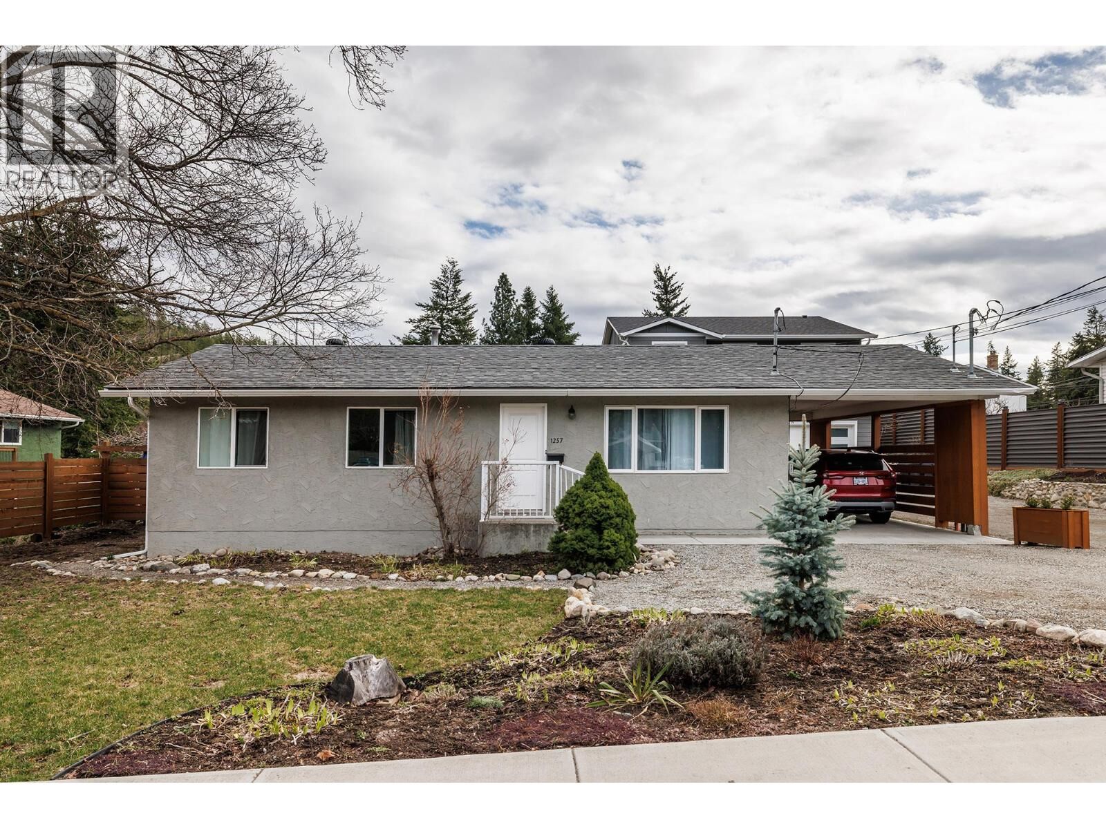 Property Photo:  1257 Rio Drive  BC V1V 1E2 