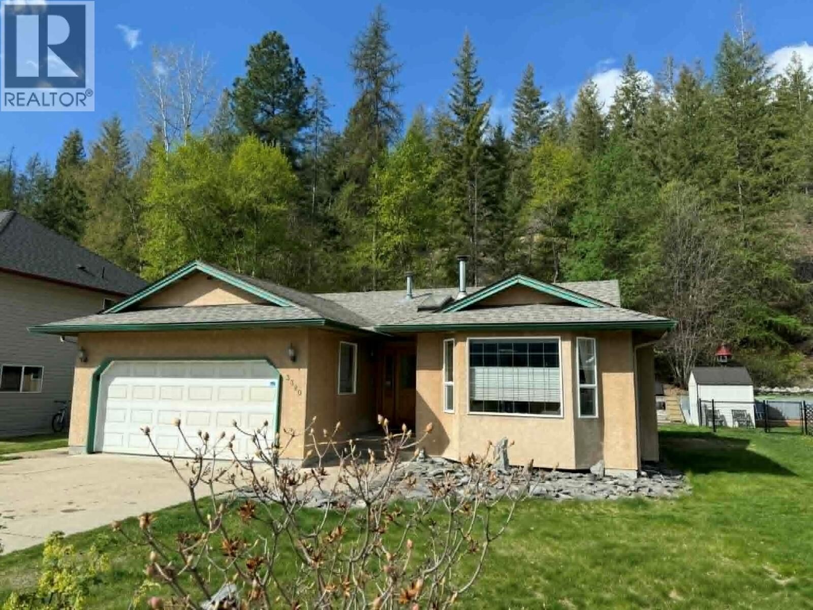 Property Photo:  3320 14th Avenue  BC V1N 4G1 