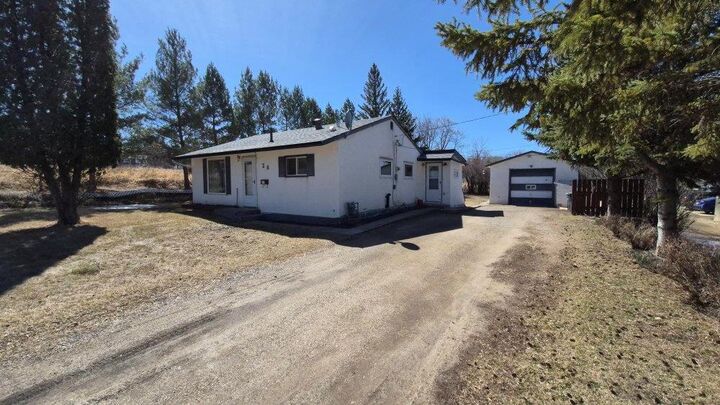 Property Photo:  28 29th Street North  MB R7B 1J9 