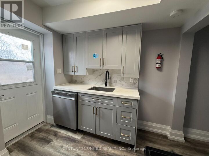 Property Photo:  470 Boliver Street B  ON K9J 4R4 