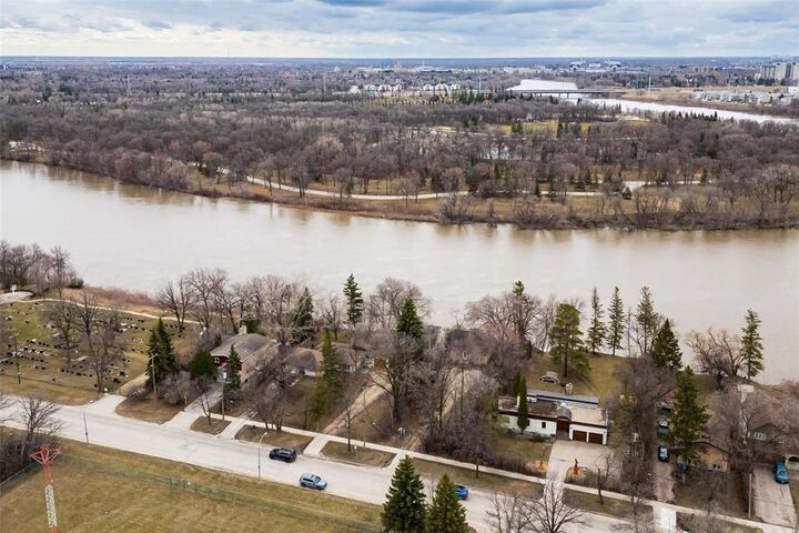 Photo de la propriété:  862 Crescent Drive  MB R3T 1X2 
