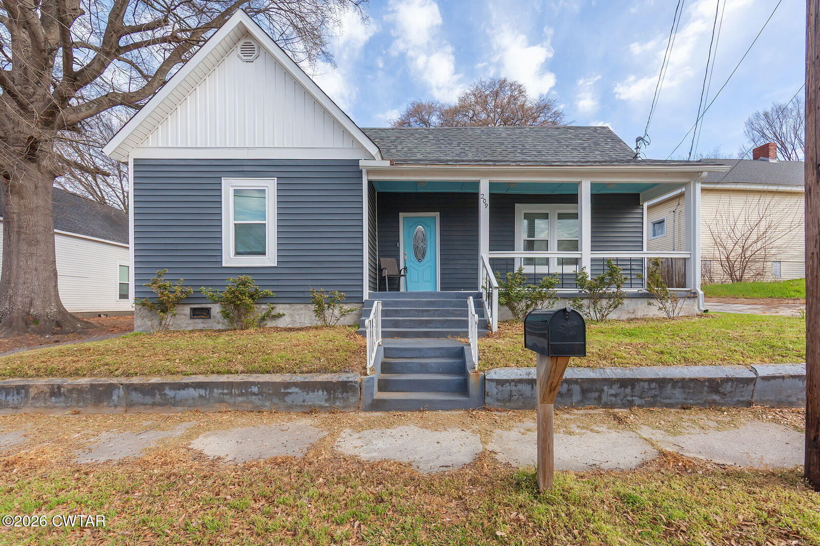 Property Photo: 209 Hatton Street TN 38301