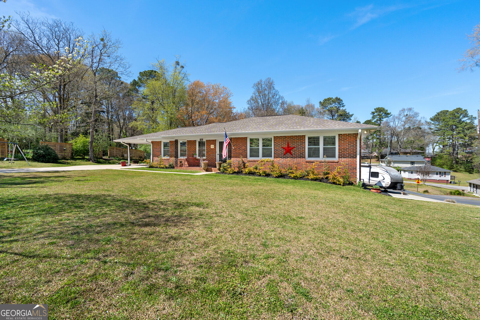 Property Photo:  522 Hickory Street  GA 30110 