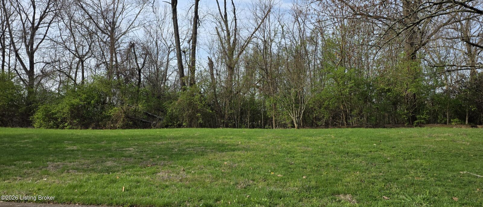 Property Photo:  2804 Mockingbird Ct  KY 40059 