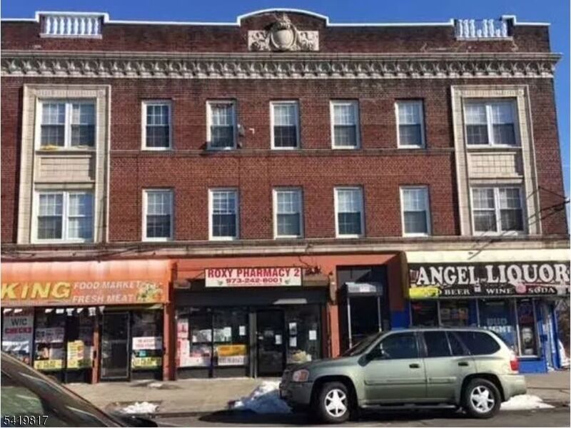 Property Photo:  632 Dr Martin Luther King J 11  NJ 07102 