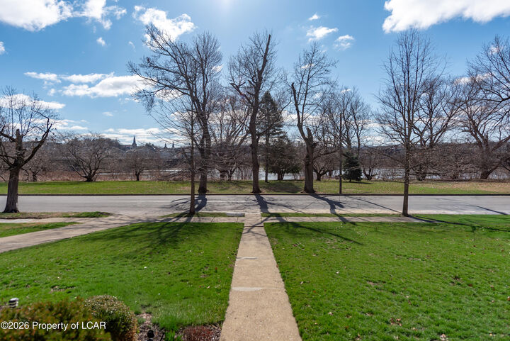 Property Photo: 908 Susquehanna Avenue PA 18643