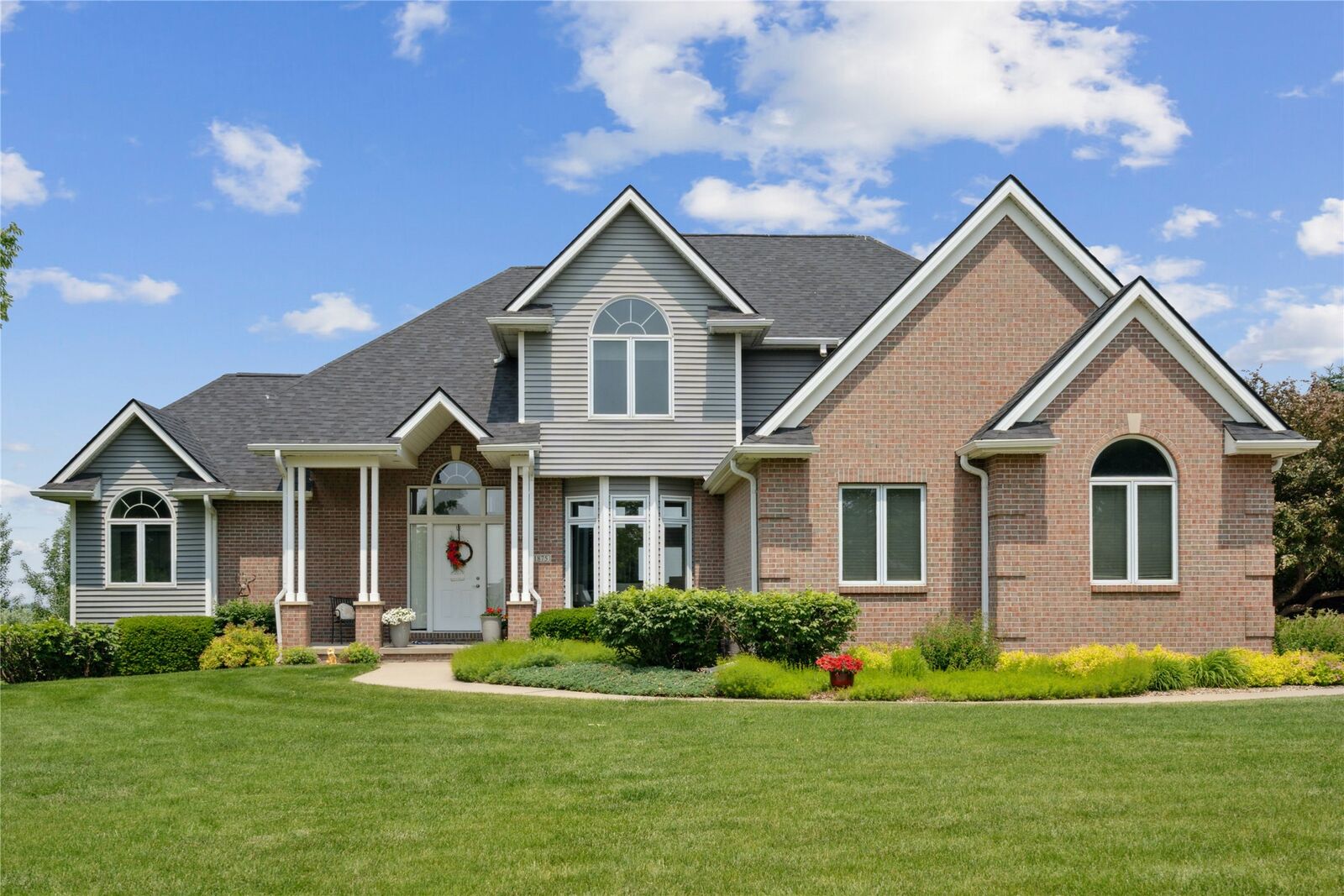 Property Photo:  11875 NW Oaktree Drive  IA 50111 