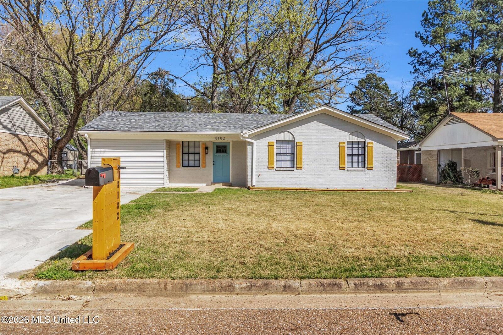 Property Photo:  8182 Cedarbrook Drive  MS 38671 