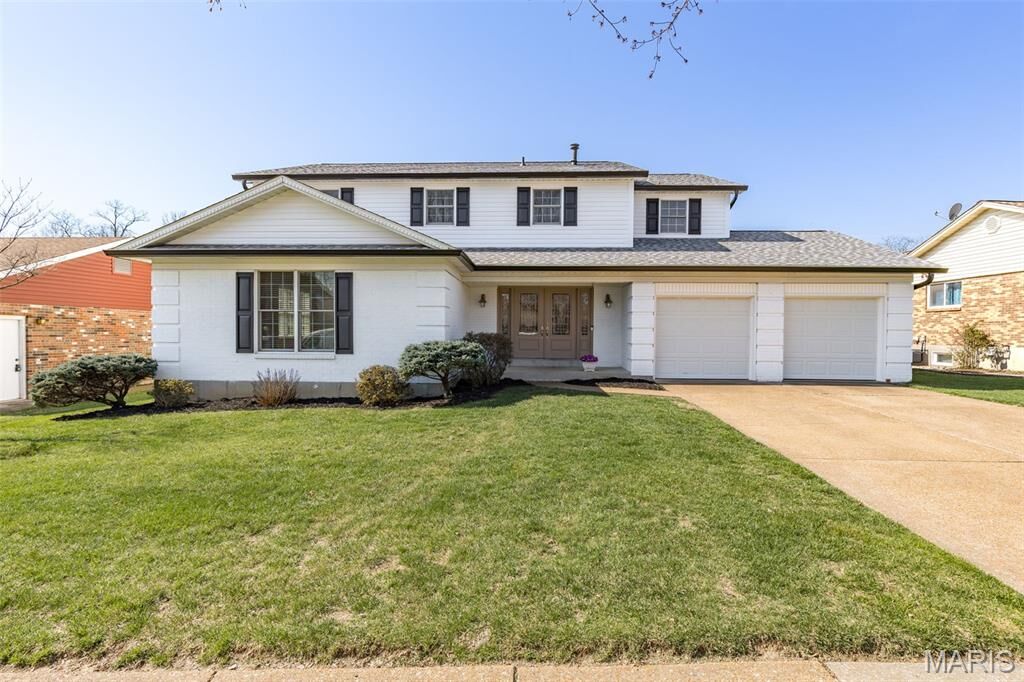 Property Photo:  5150 Olde Silver Place  MO 63128 