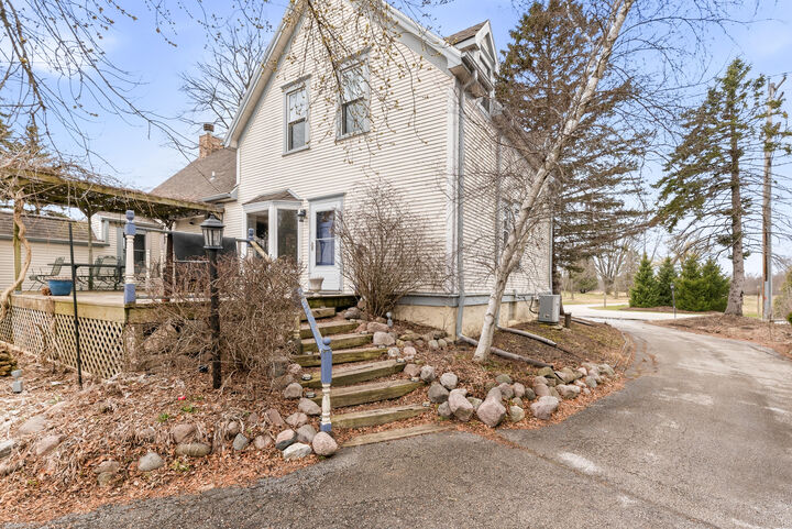 Property Photo: 11004 N Range Line Rd WI 53092