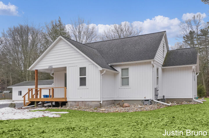 Property Photo:  15952 Groesbeck Street  MI 49417 