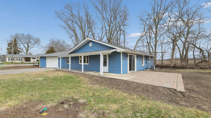 Property Photo:  1624 Chicago Street  IL 61021 