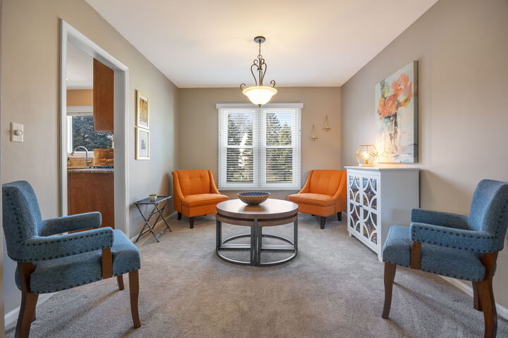 Property Photo: 2305 Hartford Court IL 60565