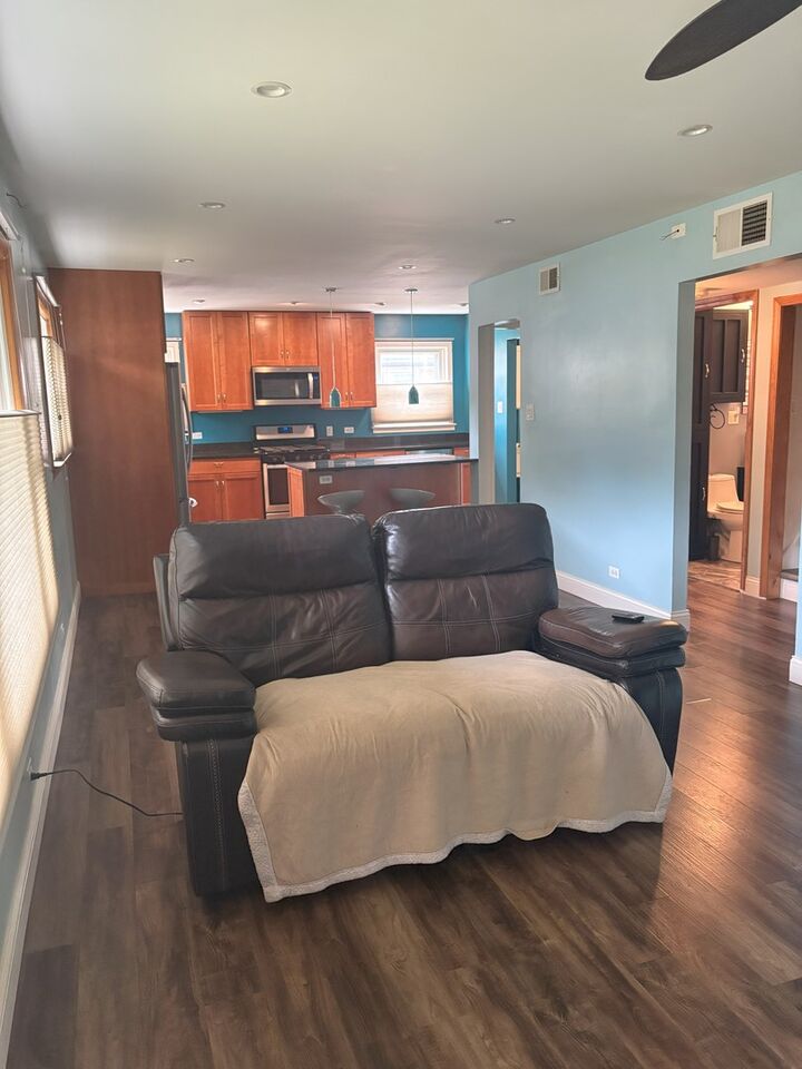 Property Photo:  3112 Pearl Avenue  IL 60164 