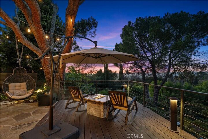 Property Photo:  4556 Poe Avenue  CA 91364 