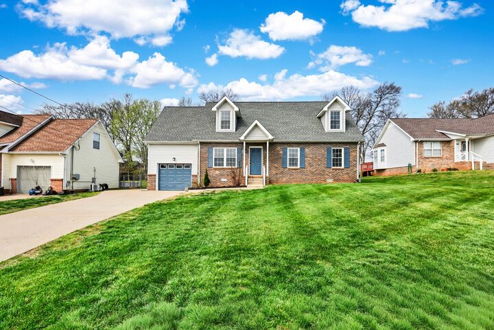 Property Photo: 1402 Marla Ct TN 37042