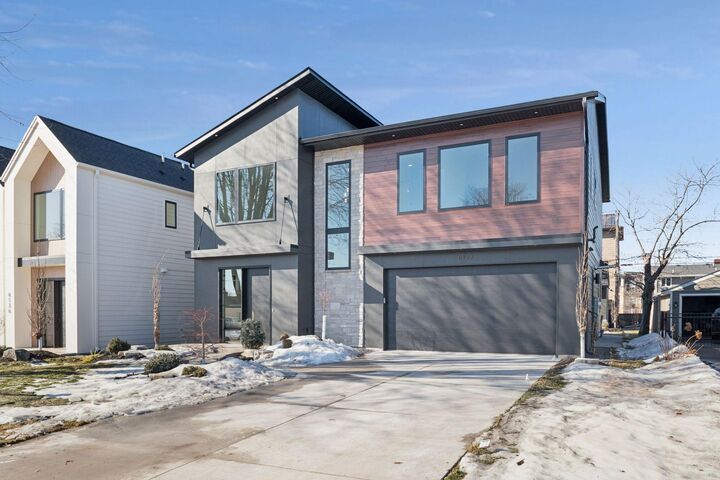 Property Photo: 6132 Oaklawn Avenue MN 55424