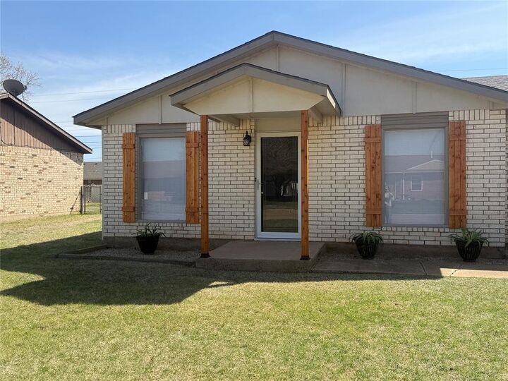 Property Photo: 404 Mercury OK 73521