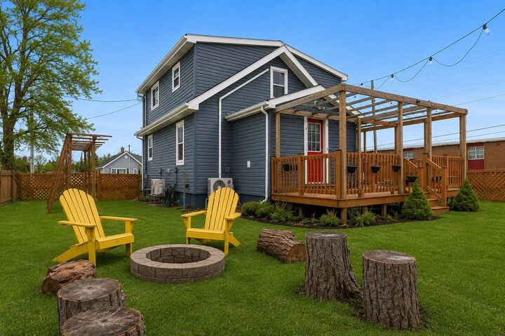 413 Hawthorne Avenue — photo 1