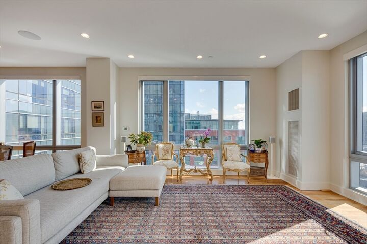 Property Photo:  500 Atlantic Ave 15N  MA 02210 