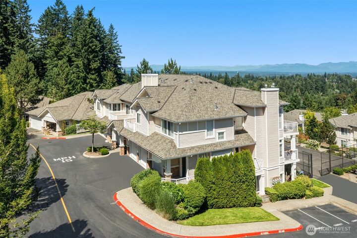 Property Photo: 5239 164th Avenue SE 14-3 WA 98006